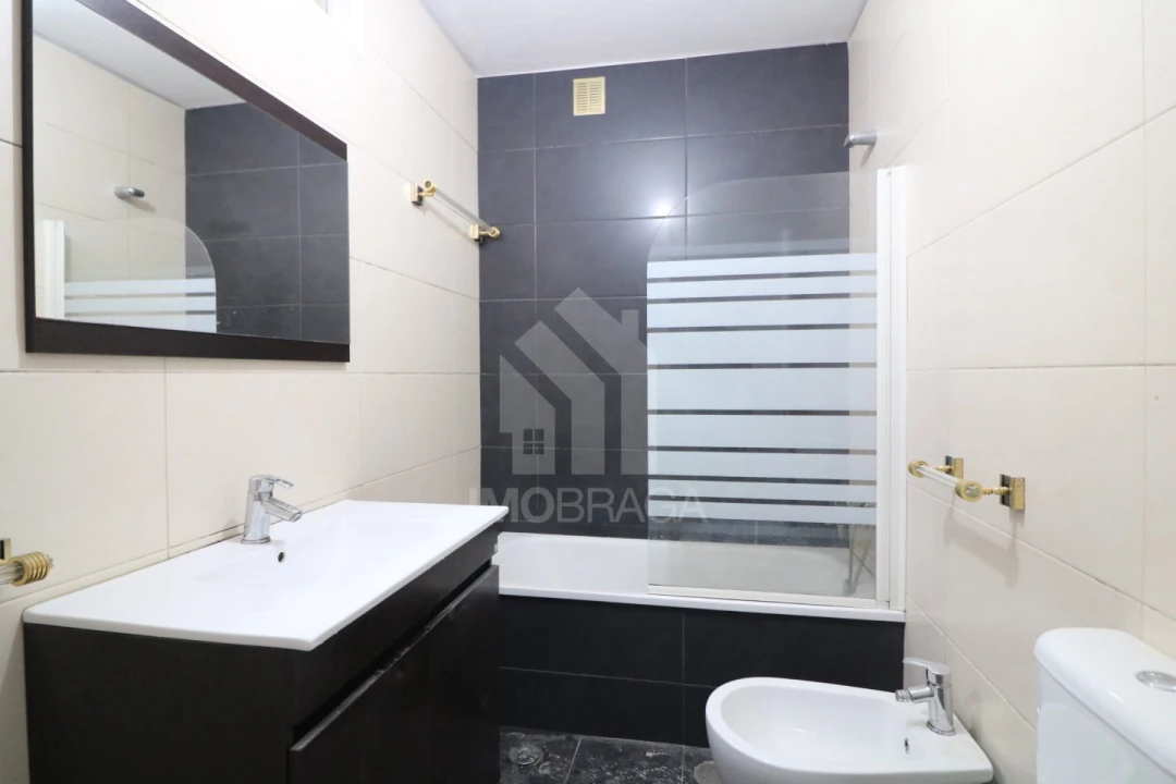 Apartamento T2 para Arrendamento em São Vitor (Braga) Foto 2