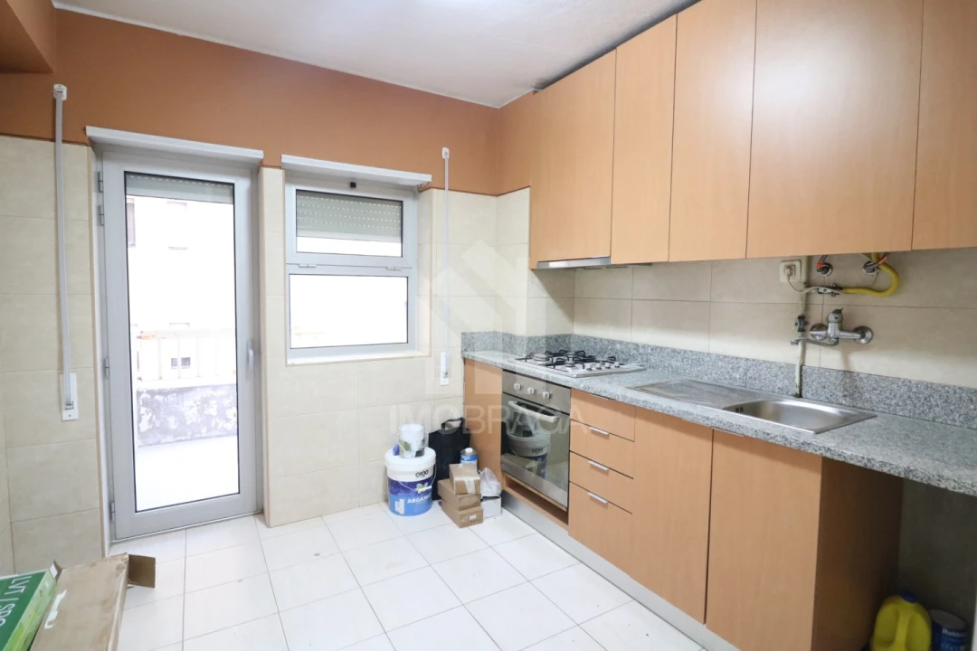 Apartamento T2 para Arrendamento em São Vitor (Braga) Foto 3