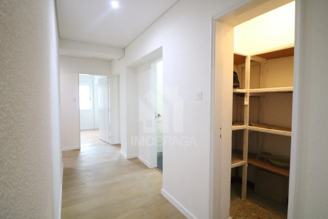 Apartamento T2 para Arrendamento em São Vitor (Braga) Foto 8