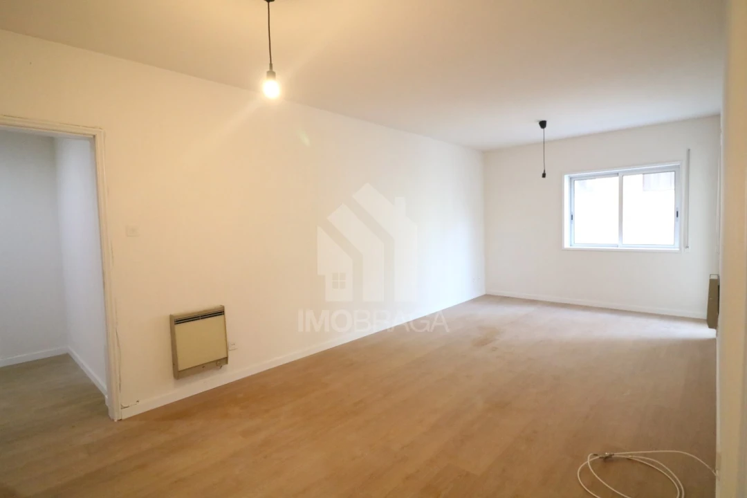 Apartamento T2 para Arrendamento em São Vitor (Braga) Foto 10