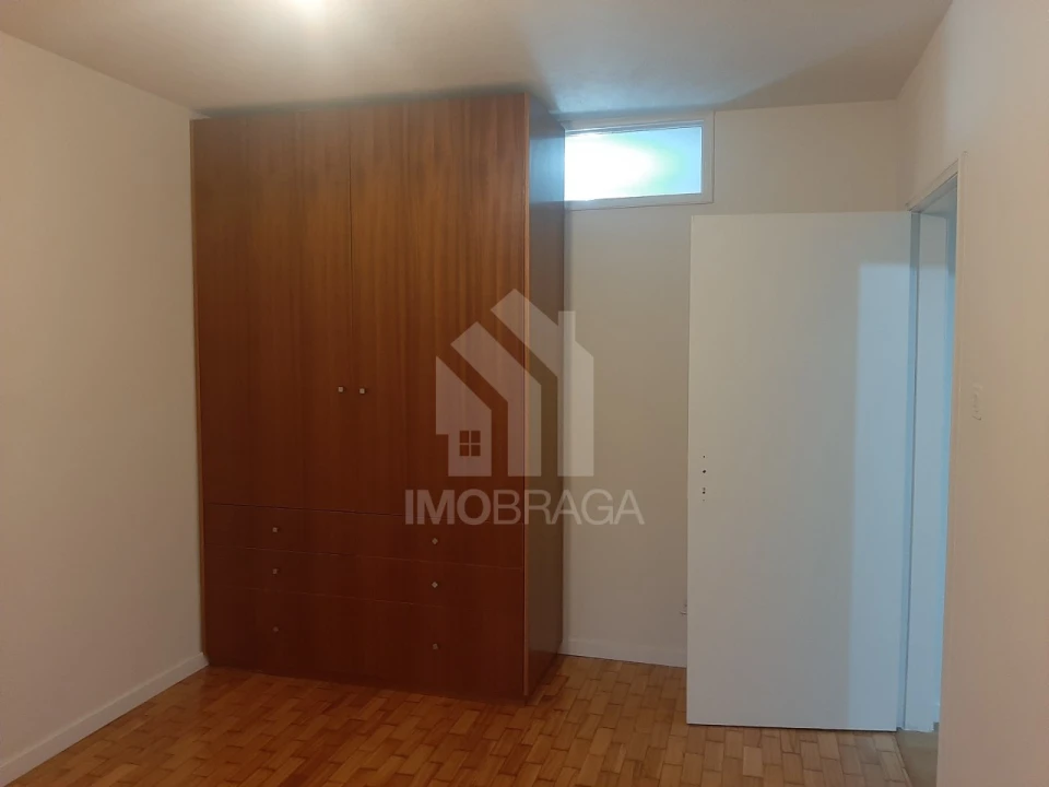 Apartamento T2 para Arrendamento em São Vitor (Braga) Foto 19