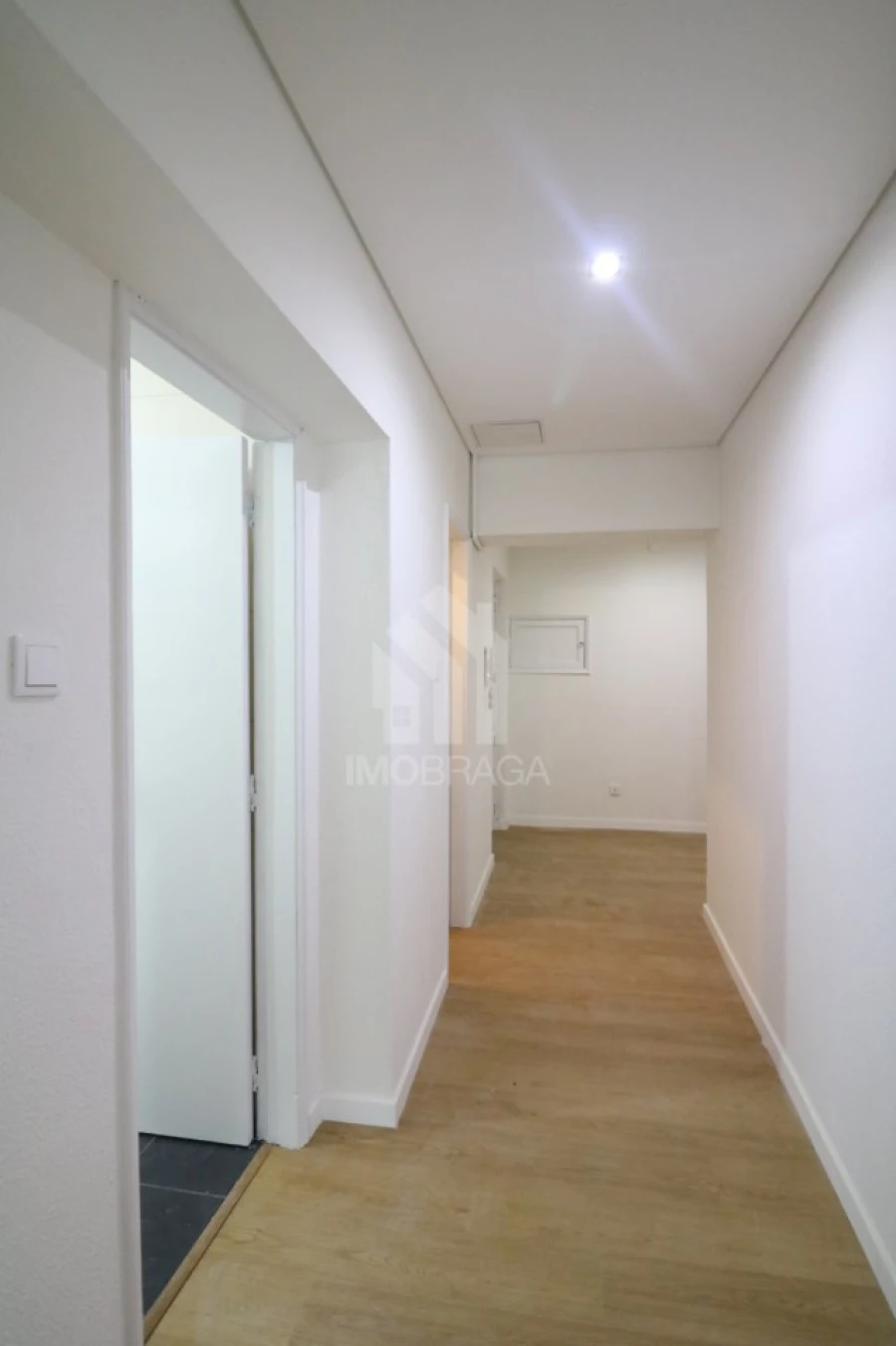 Apartamento T2 para Arrendamento em São Vitor (Braga) Foto 9