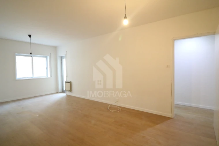 Apartamento T2 para Arrendamento em São Vitor (Braga) Foto 12