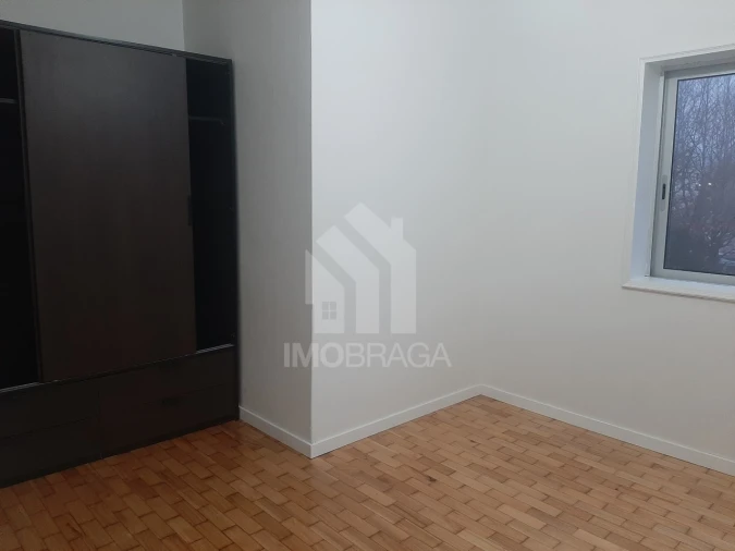 Apartamento T2 para Arrendamento em São Vitor (Braga) Foto 20