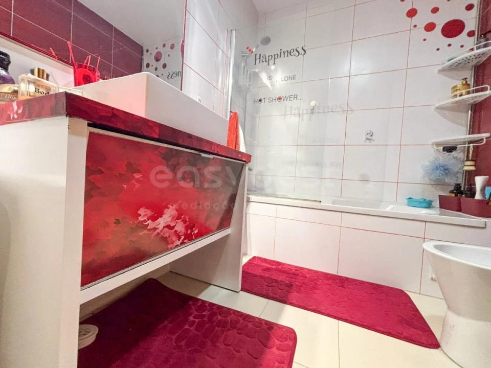 Apartamento T4 para Venda em Moita Foto 9