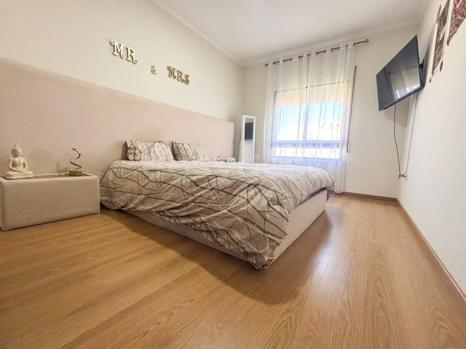 Apartamento T4 para Venda em Moita Foto 26