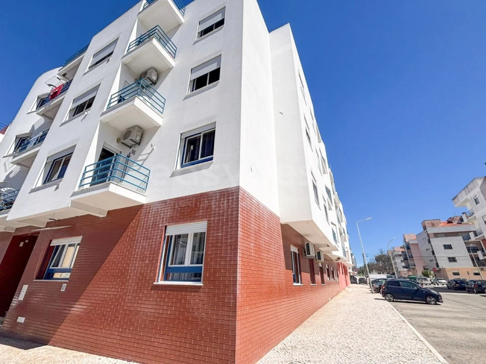 Apartamento T4 para Venda em Moita Foto 40