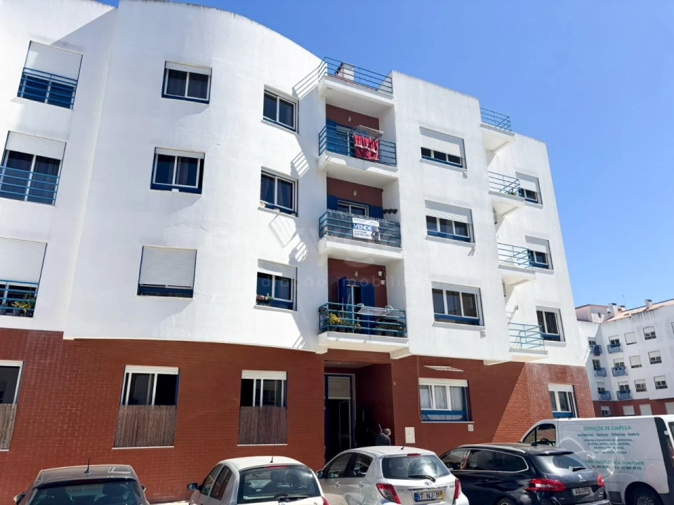 Apartamento T4 para Venda em Moita Foto 39