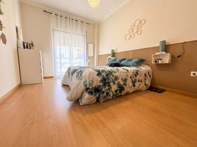 Apartamento T4 para Venda em Moita Foto 16