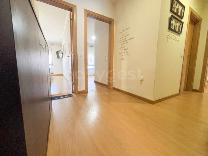 Apartamento T4 para Venda em Moita Foto 18