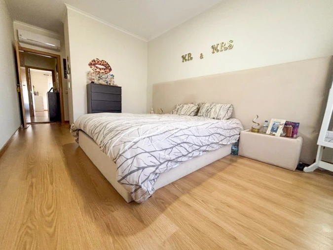 Apartamento T4 para Venda em Moita Foto 27