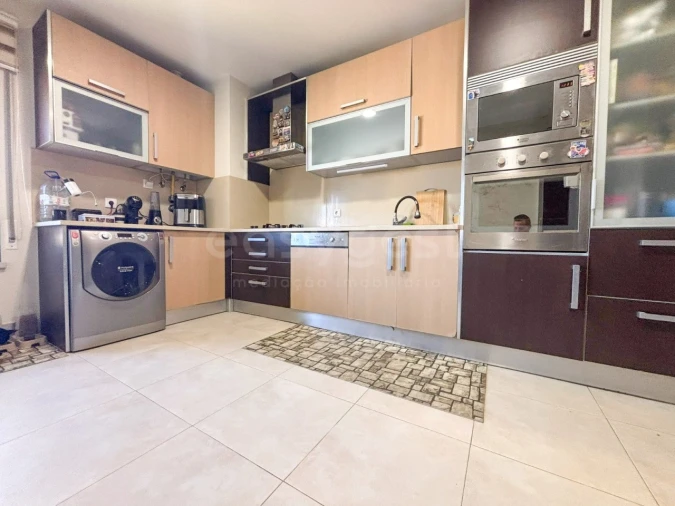 Apartamento T4 para Venda em Moita Foto 32