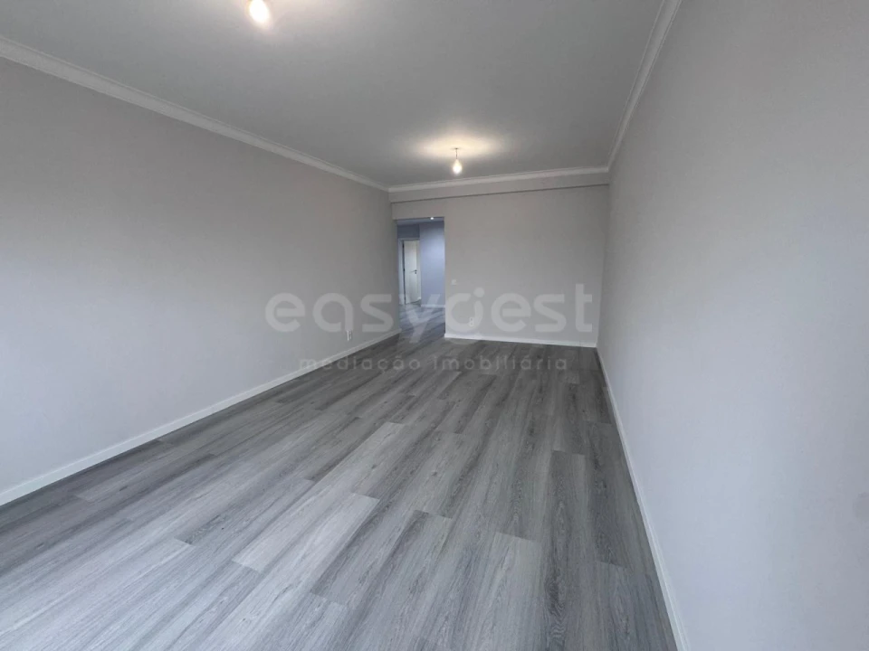 Apartamento T2 para Venda em Quarteira Foto 18