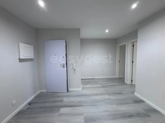 Apartamento T2 para Venda em Quarteira Foto 5