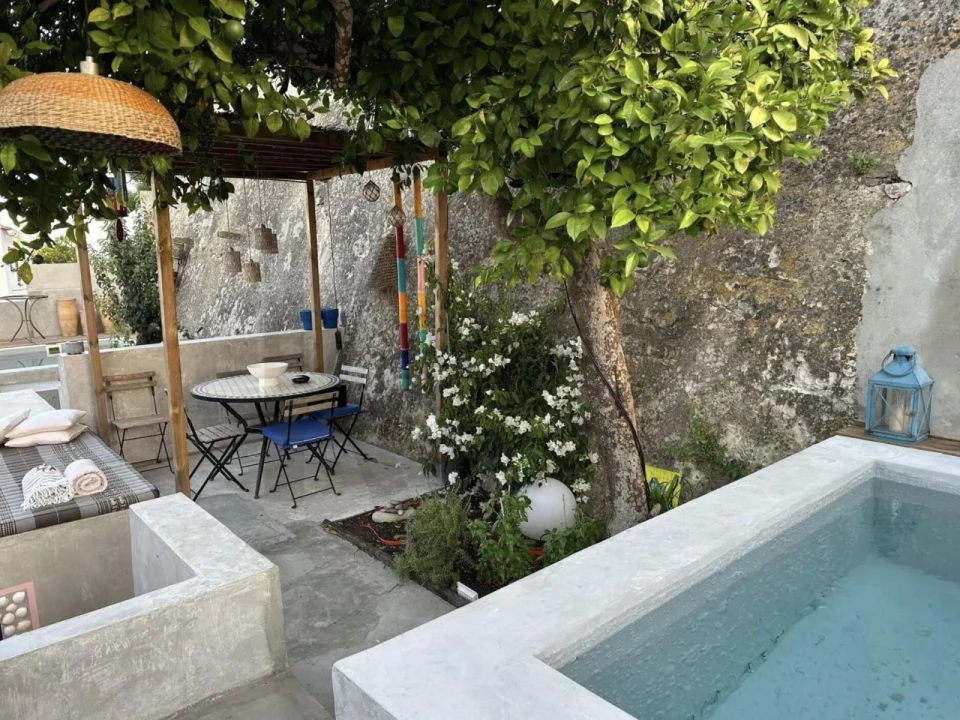 Apartamento T1 para Venda em Santa Maria do Castelo e Santiago e Santa Susana Foto 1