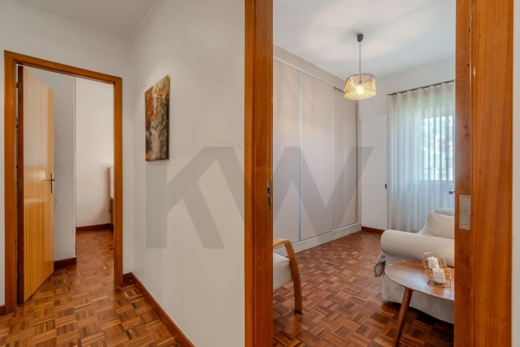 Apartamento T2 para Venda em Sacavém e Prior Velho Foto 4