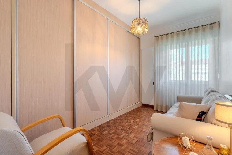 Apartamento T2 para Venda em Sacavém e Prior Velho Foto 5