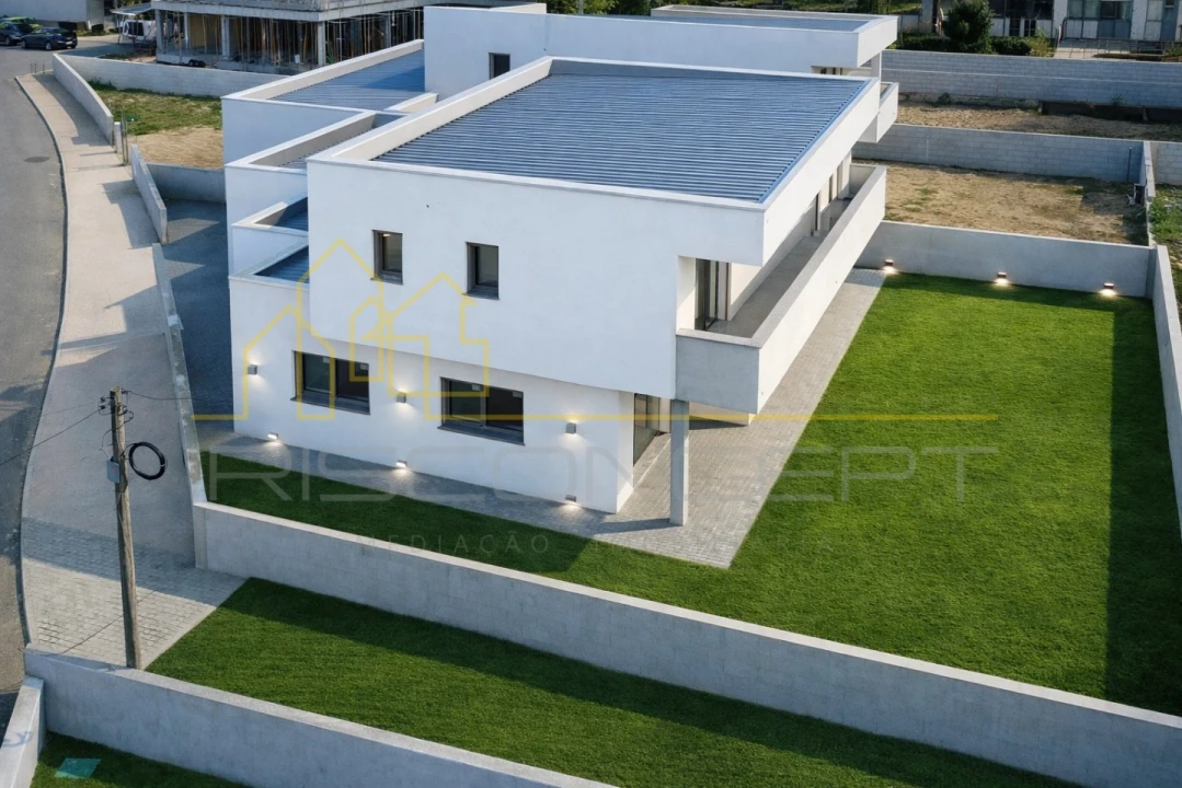 Moradia T3 para Venda em Batalha Foto 3