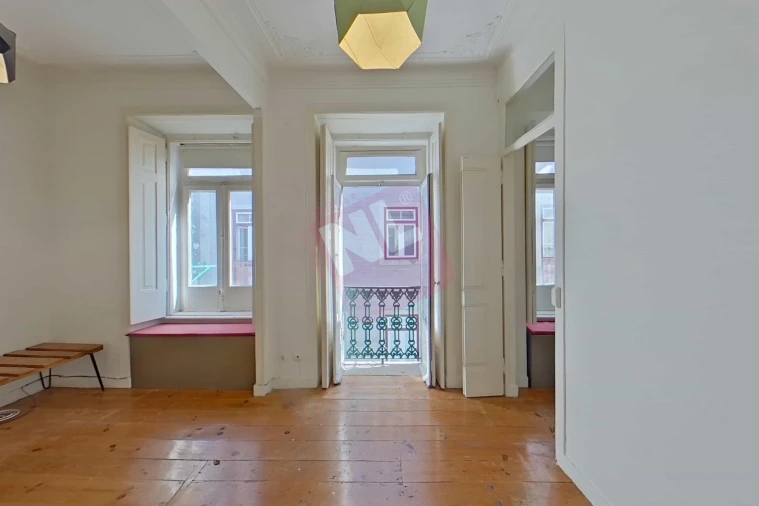 Apartamento T2 para Venda em Santa Maria Maior Foto 7