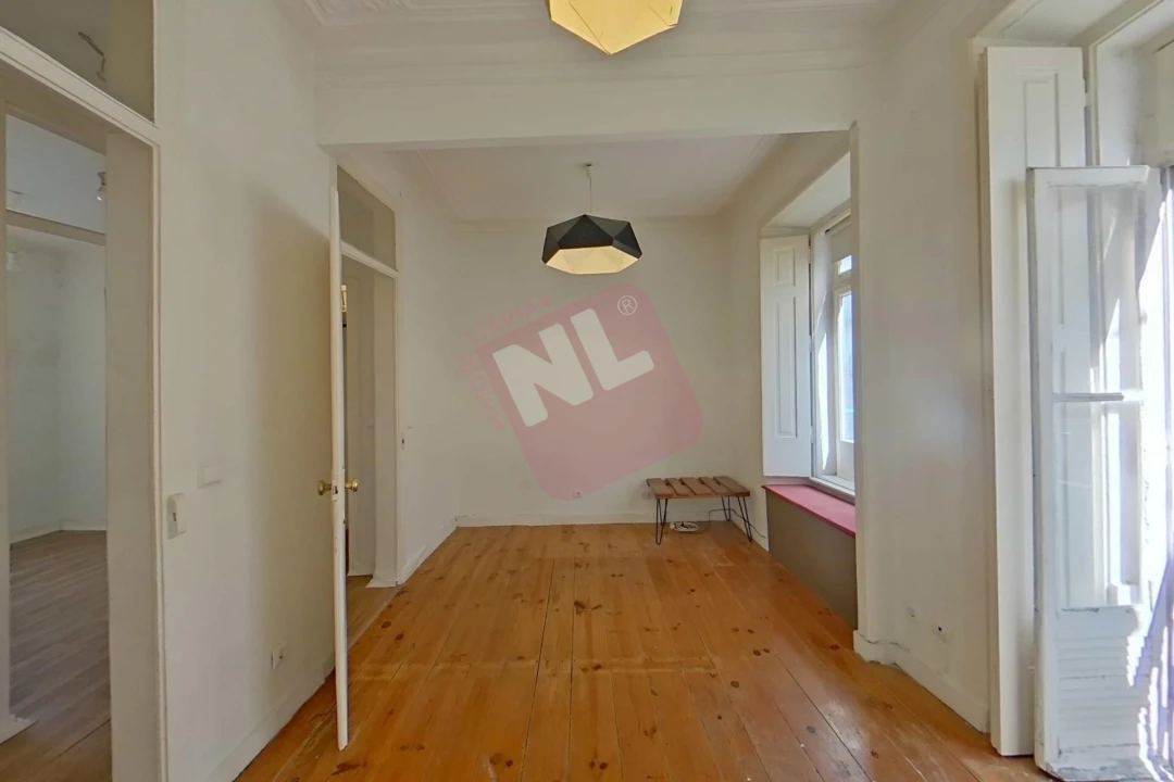 Apartamento T2 para Venda em Santa Maria Maior Foto 8