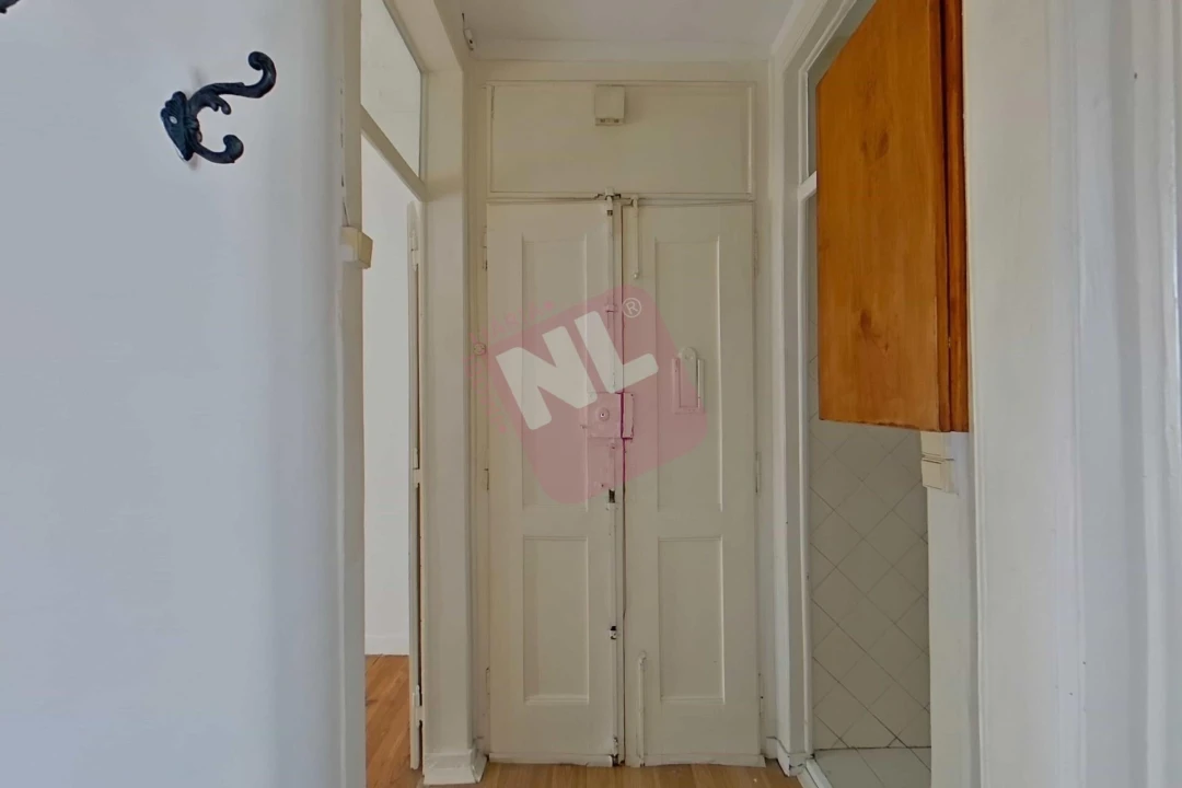 Apartamento T2 para Venda em Santa Maria Maior Foto 3
