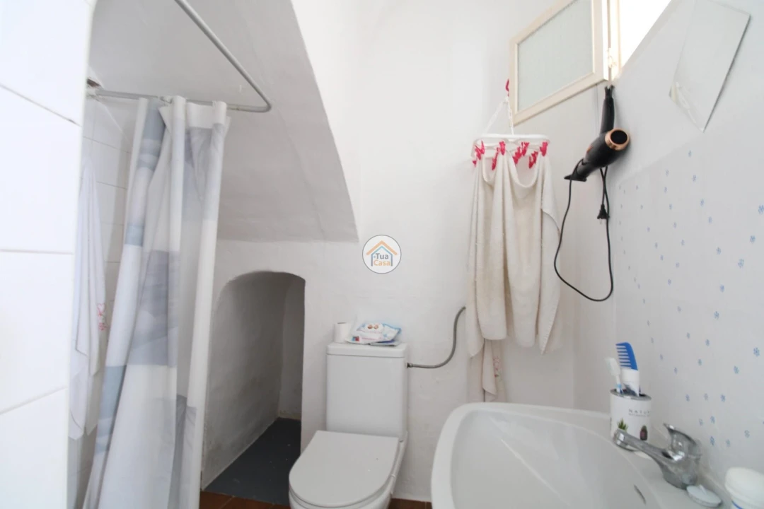 Moradia T1 para Arrendamento em Redondo Foto 7