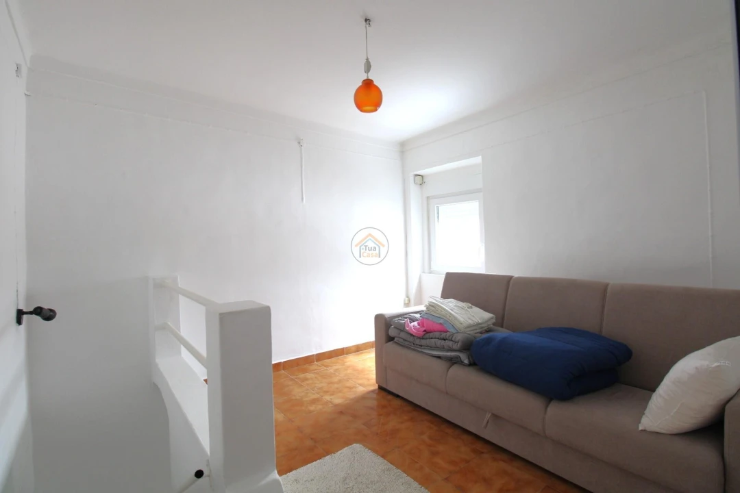 Moradia T1 para Arrendamento em Redondo Foto 4