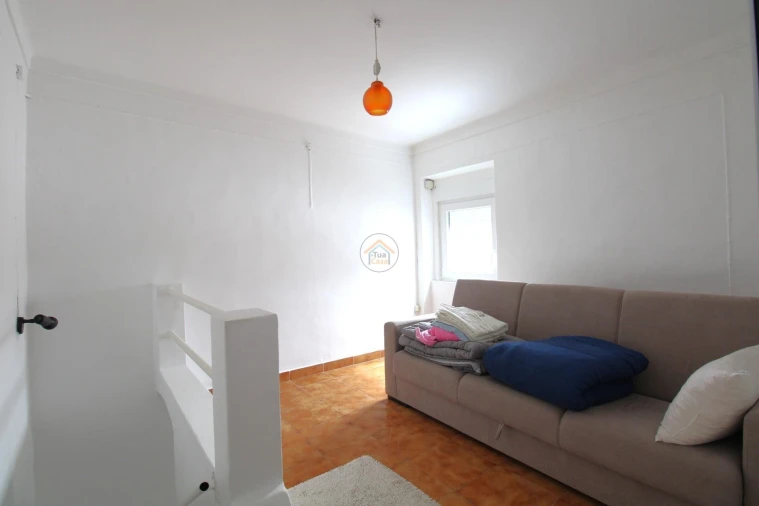 Moradia T1 para Arrendamento em Redondo Foto 4