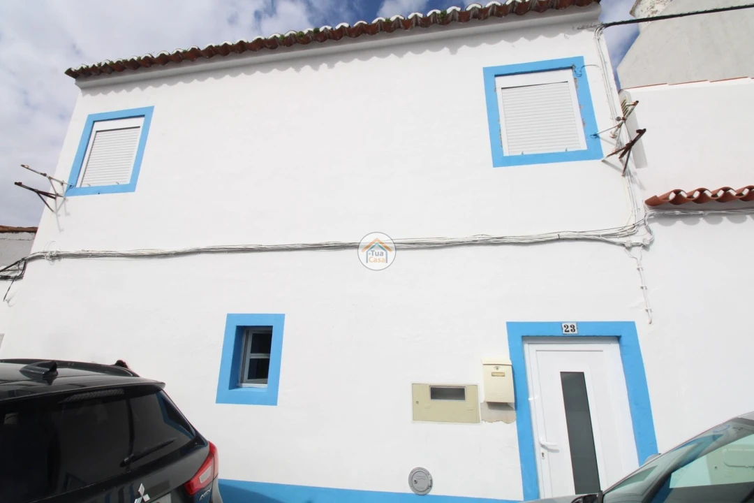 Moradia T1 para Arrendamento em Redondo Foto 1