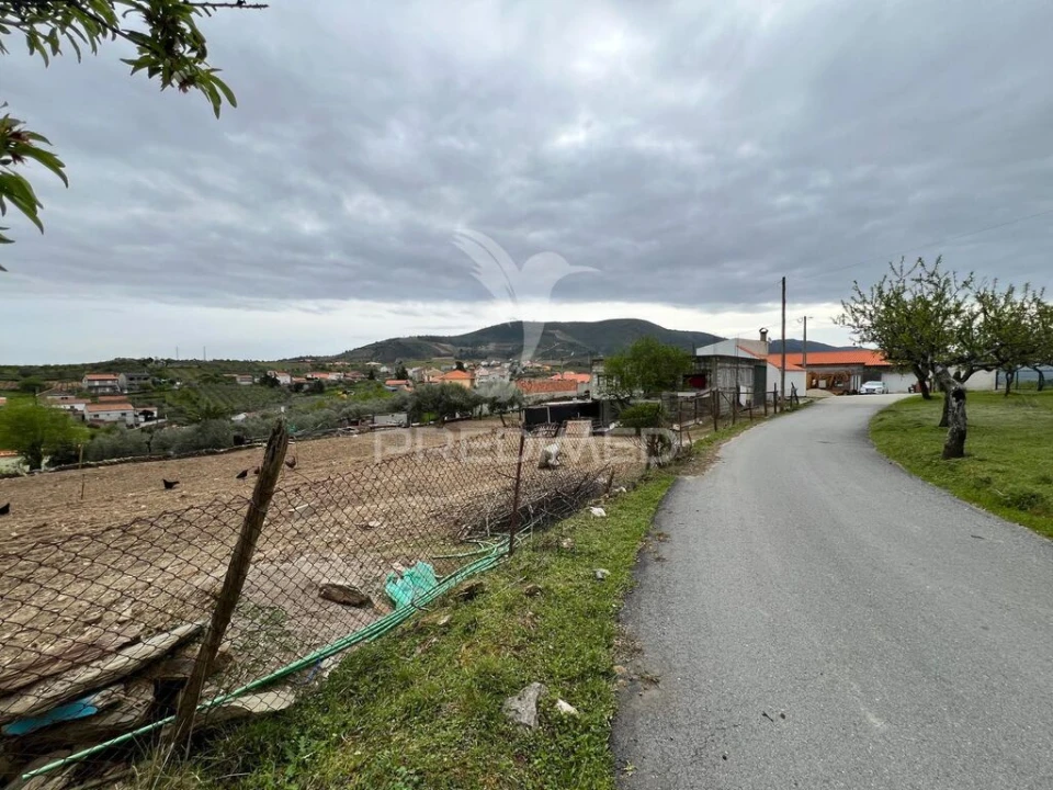 Moradia T3 para Venda em Açoreira Foto 11