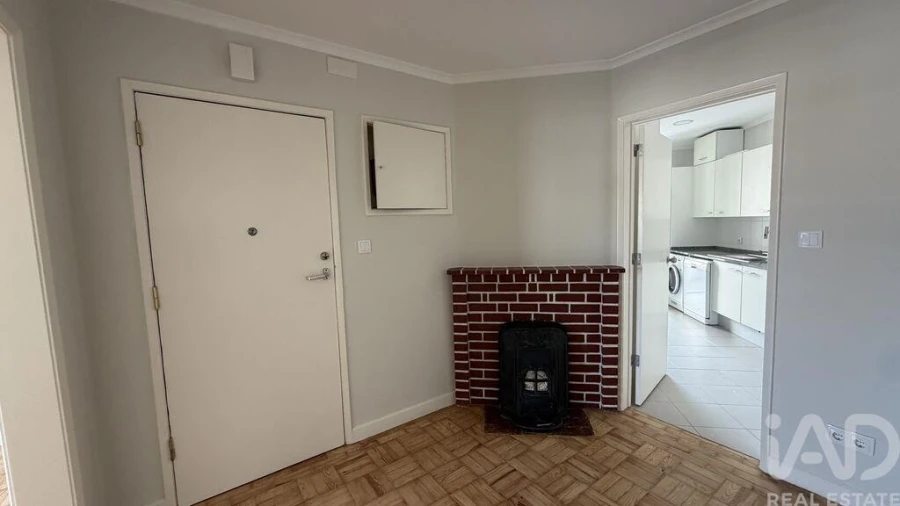 Apartamento T2 para Arrendamento em Avenidas Novas Foto 5