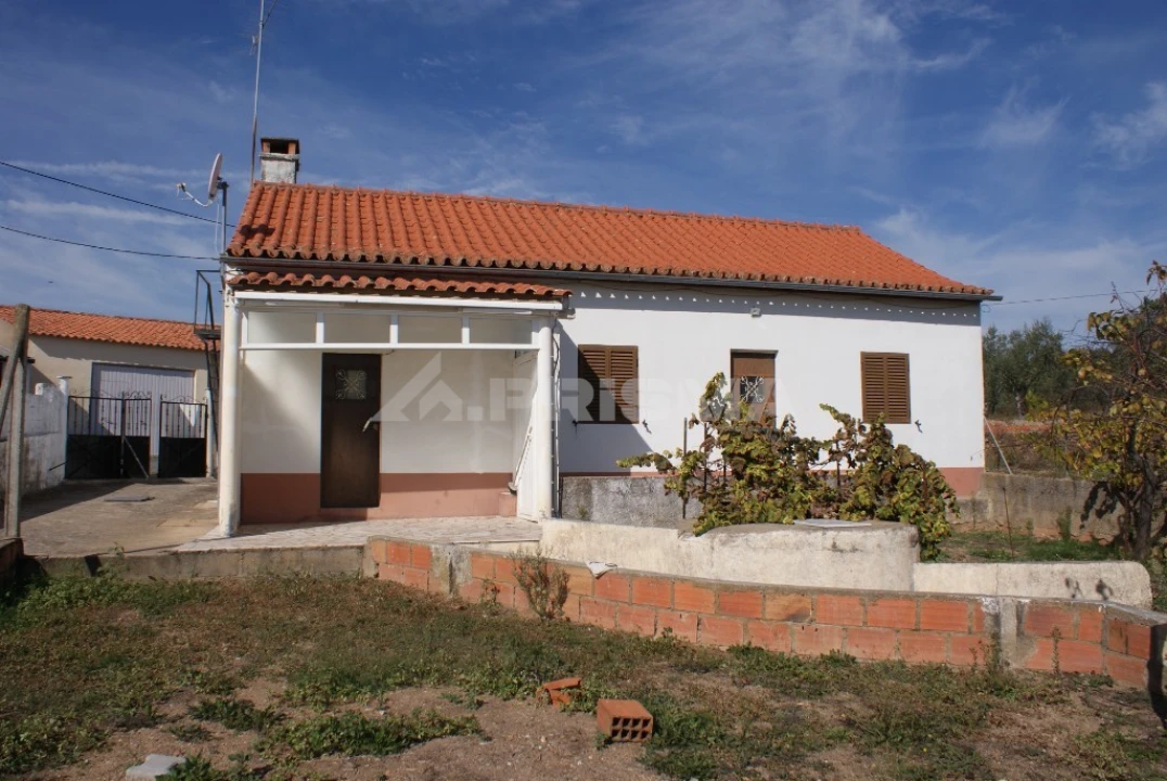 Moradia T3 para Venda em Sarzedas Foto 1