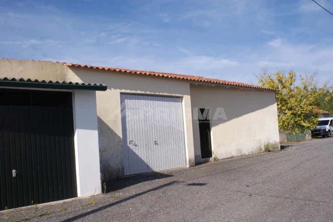 Moradia T3 para Venda em Sarzedas Foto 24