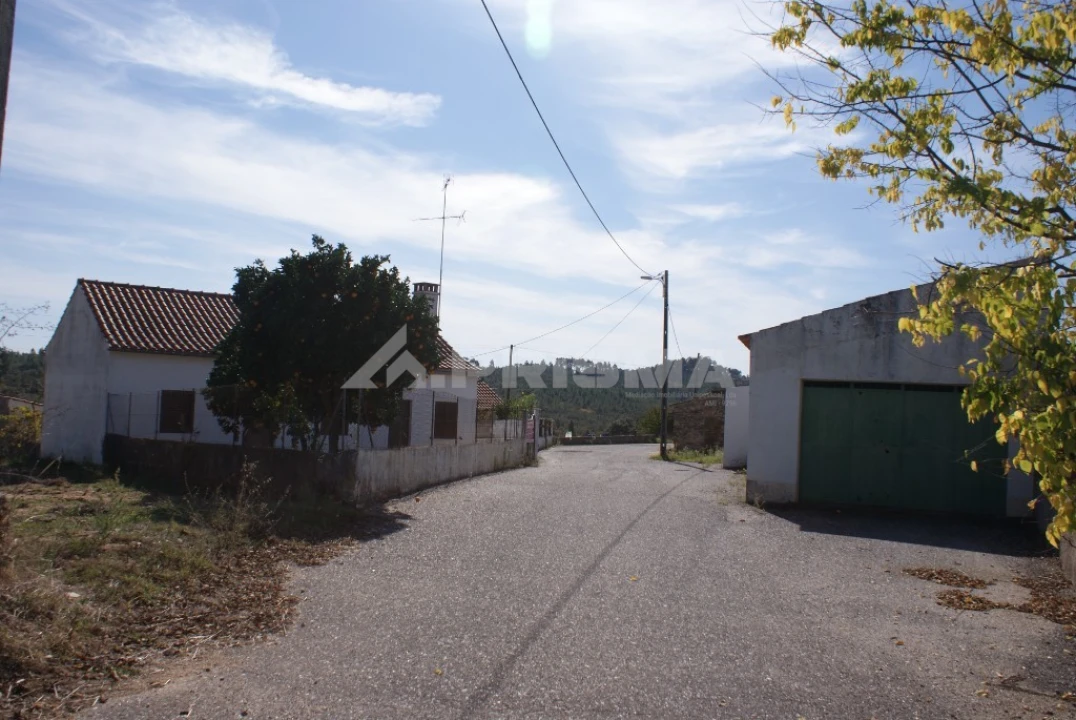 Moradia T3 para Venda em Sarzedas Foto 23