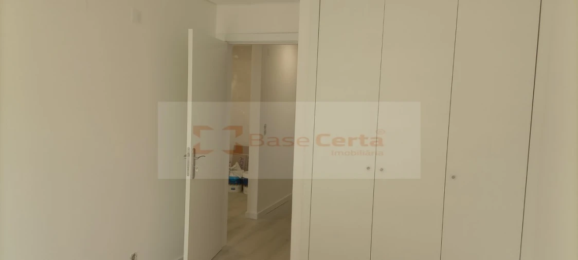 Apartamento T3 para Venda em Vialonga Foto 11