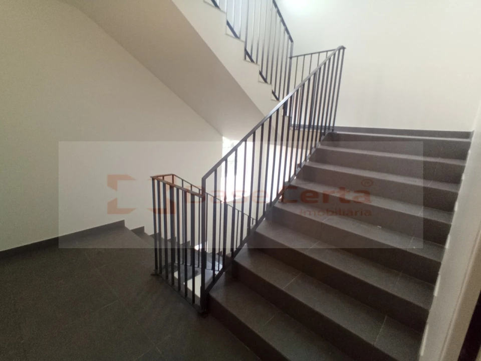 Apartamento T2 para Venda em Santa Clara Foto 18