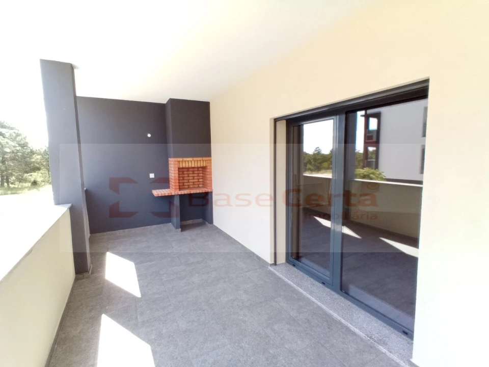 Apartamento T4 para Venda em Corroios Foto 34