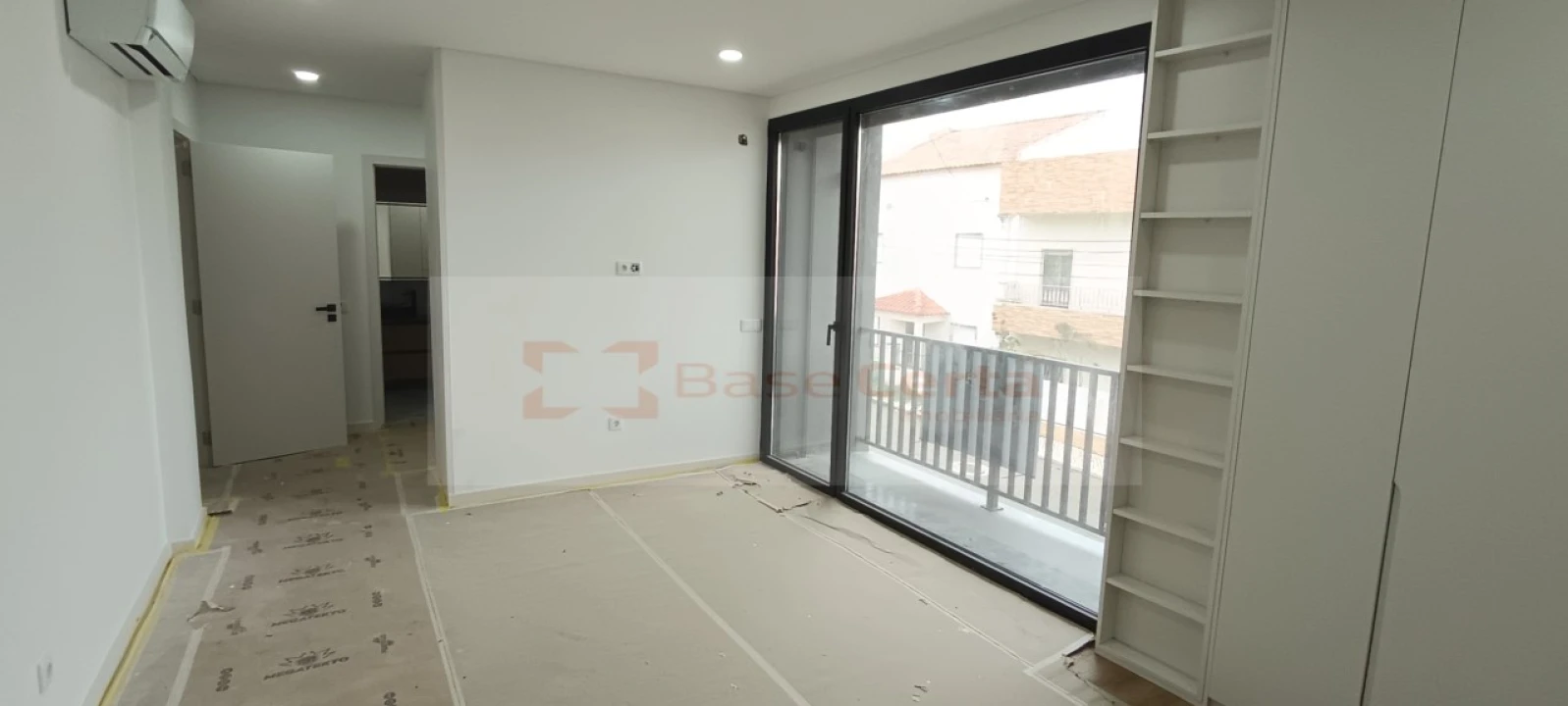 Moradia T5 para Venda em Santa Iria de Azoia, São João da Talha e Bobadela Foto 5