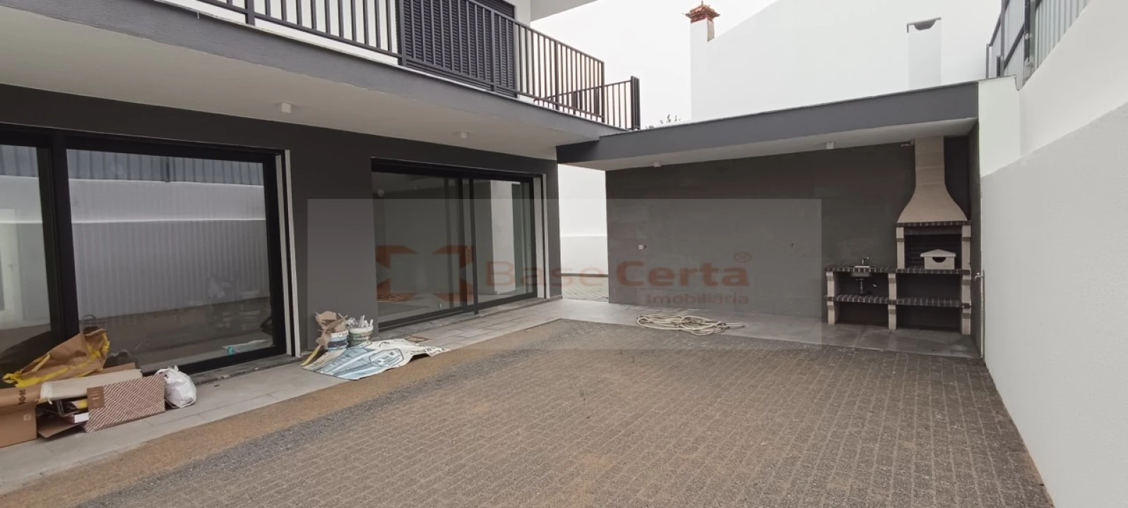 Moradia T5 para Venda em Santa Iria de Azoia, São João da Talha e Bobadela Foto 11