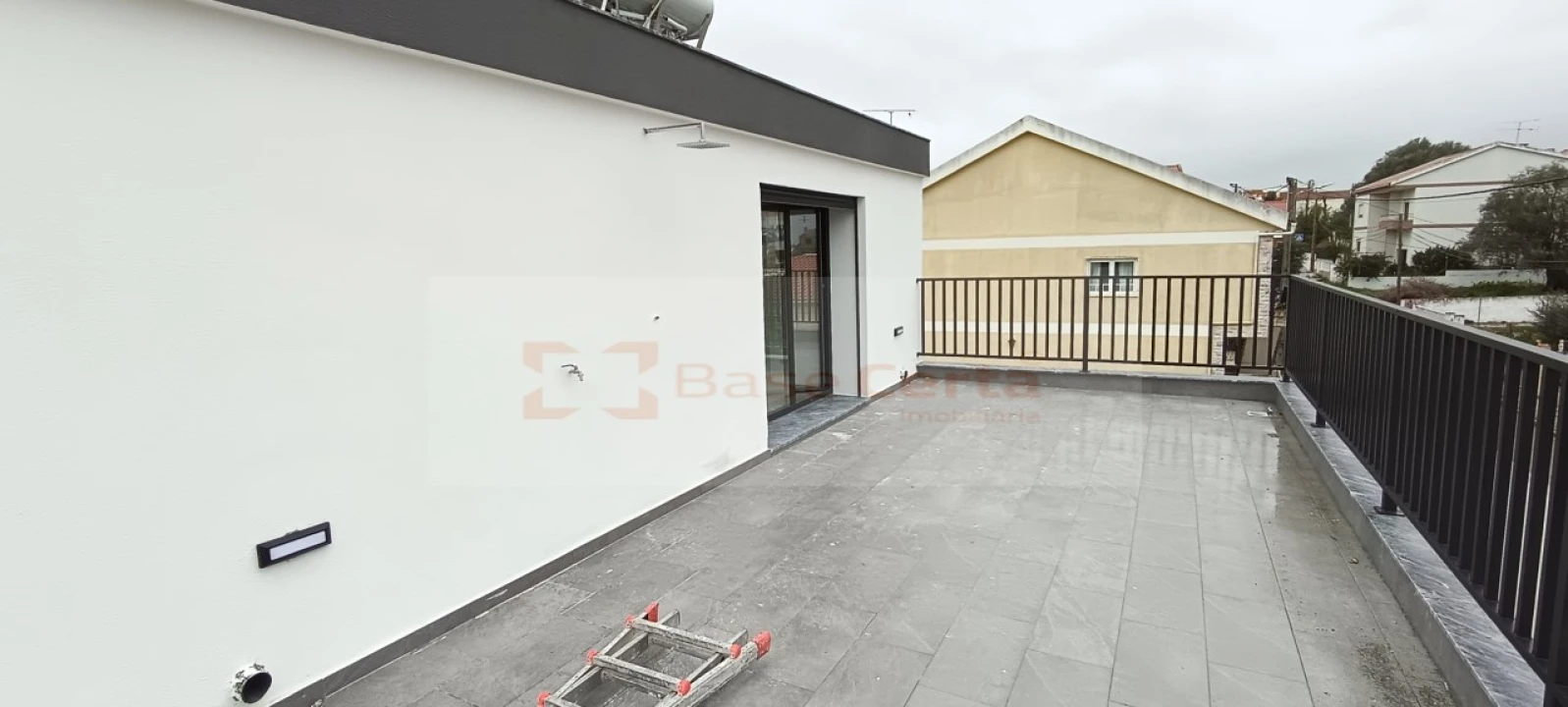 Moradia T5 para Venda em Santa Iria de Azoia, São João da Talha e Bobadela Foto 22