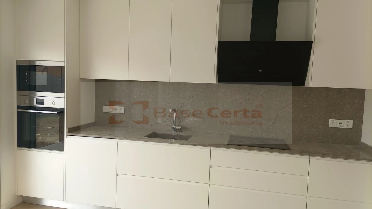 Moradia T4 para Venda em Santa Iria de Azoia, São João da Talha e Bobadela Foto 39