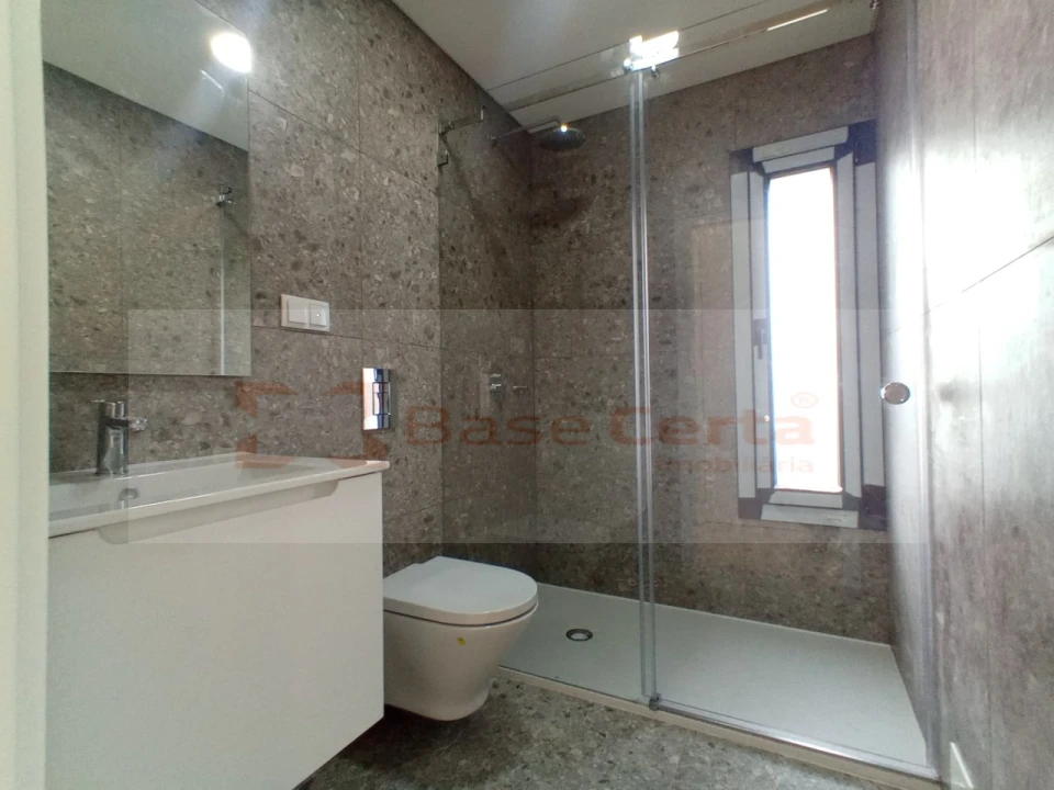 Moradia T4 para Venda em Santa Iria de Azoia, São João da Talha e Bobadela Foto 59