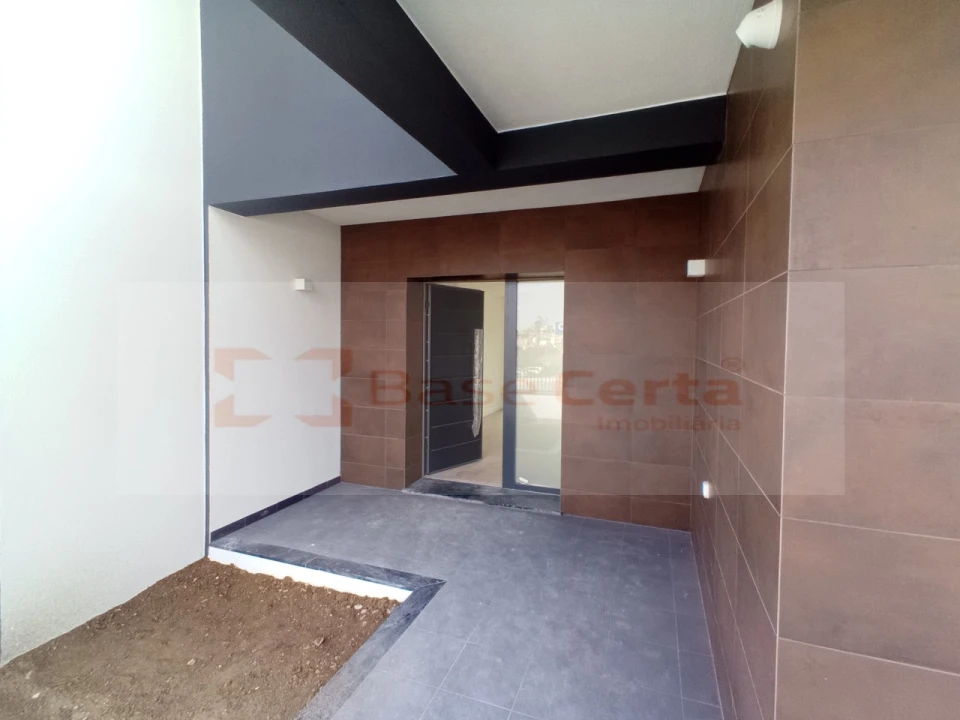 Moradia T4 para Venda em Santa Iria de Azoia, São João da Talha e Bobadela Foto 71