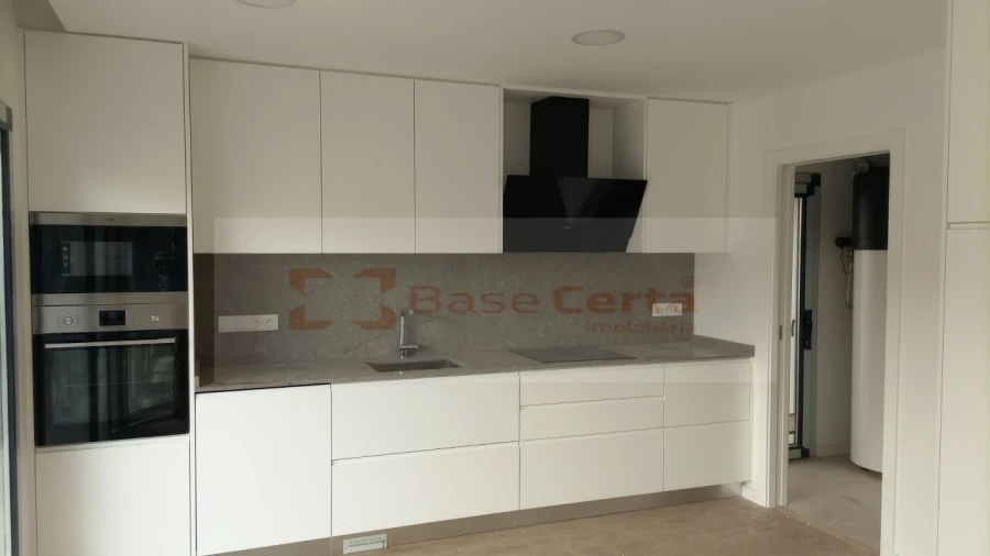 Moradia T4 para Venda em Santa Iria de Azoia, São João da Talha e Bobadela Foto 38