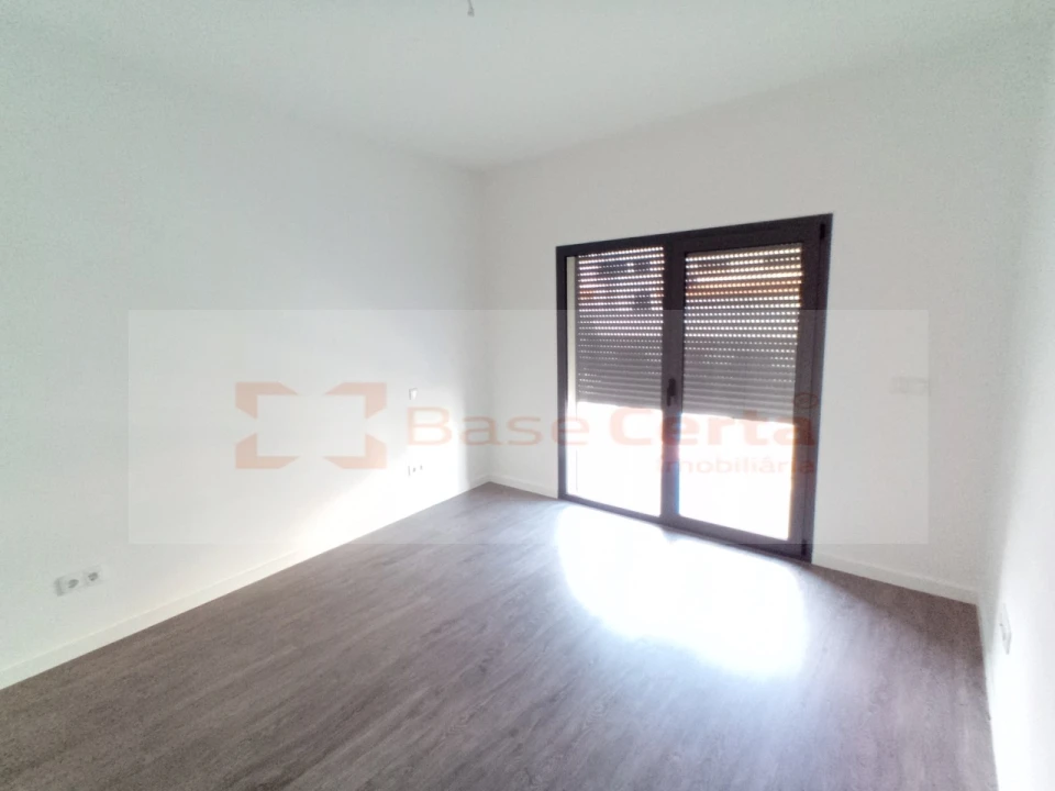 Apartamento T3 para Venda em Corroios Foto 27