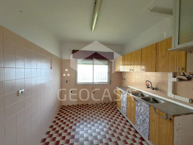 Apartamento T2 para Venda em Algueirão-Mem Martins Foto 6