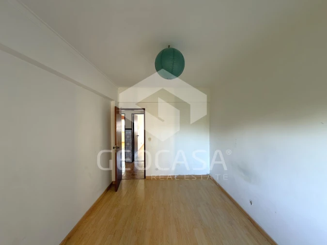 Apartamento T2 para Venda em Algueirão-Mem Martins Foto 9