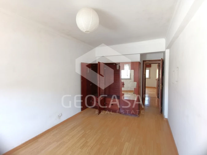 Apartamento T2 para Venda em Algueirão-Mem Martins Foto 11