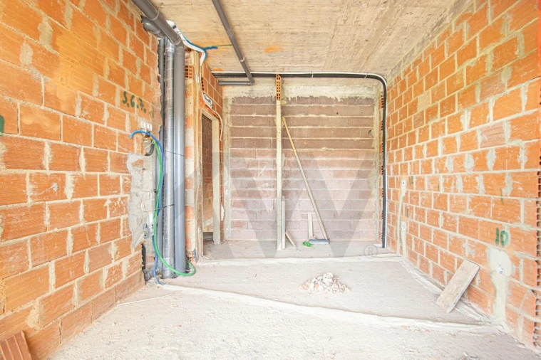 Moradia T4 para Venda em Arranho Foto 5