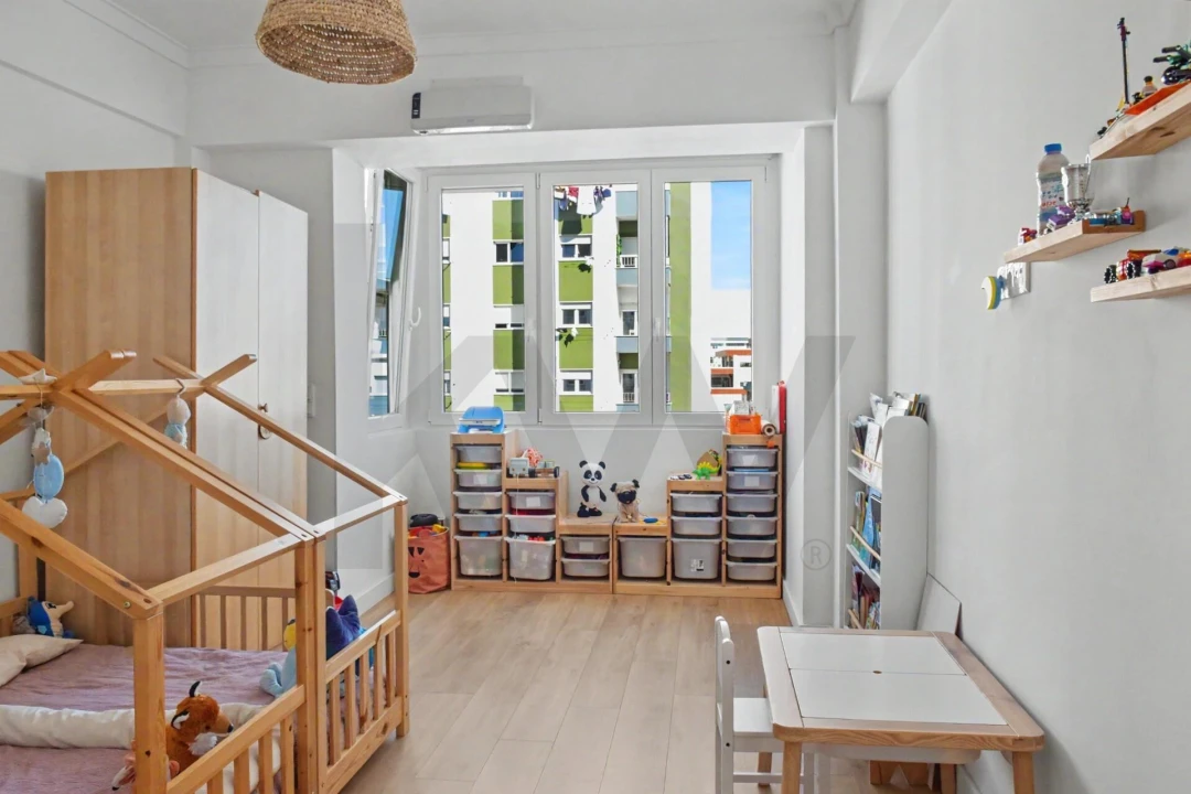 Apartamento T2 para Venda em Carnaxide e Queijas Foto 14